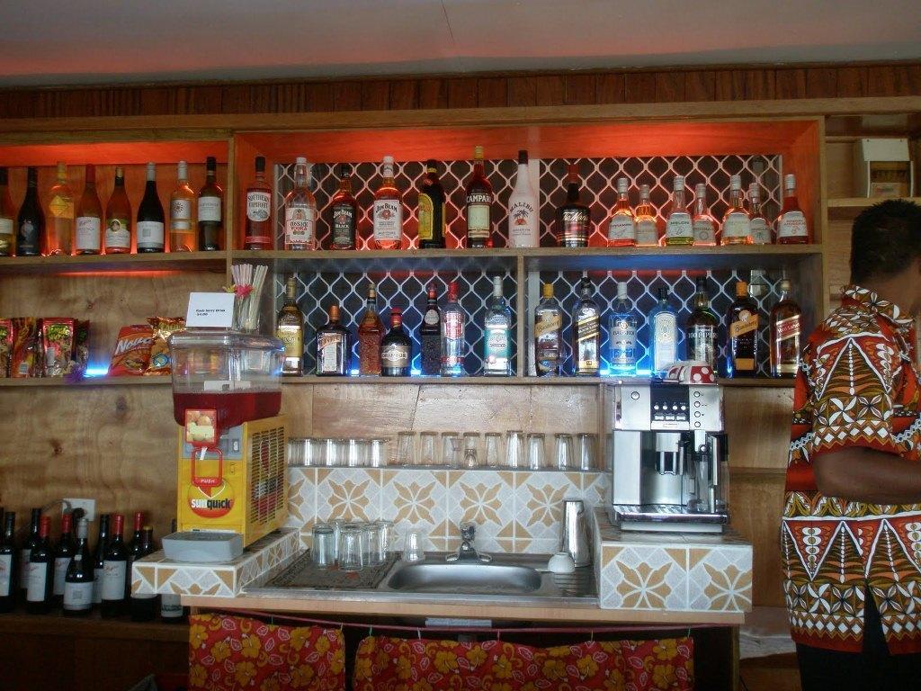 Red Mansion Comfort Inn Хоніара Екстер'єр фото